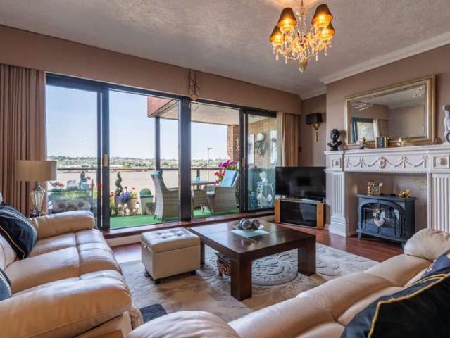 Flat for sale in Troy Town, Rochester
