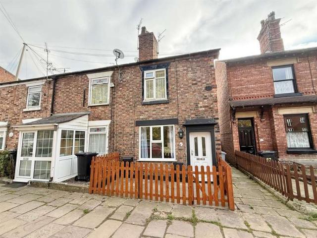 Flat for sale in Hurdsfield, Macclesfield
