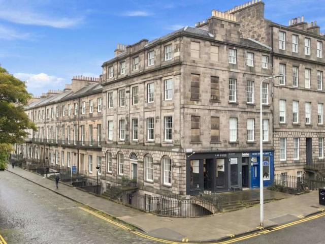 Flat for sale in Canonmills, City of Edinburgh