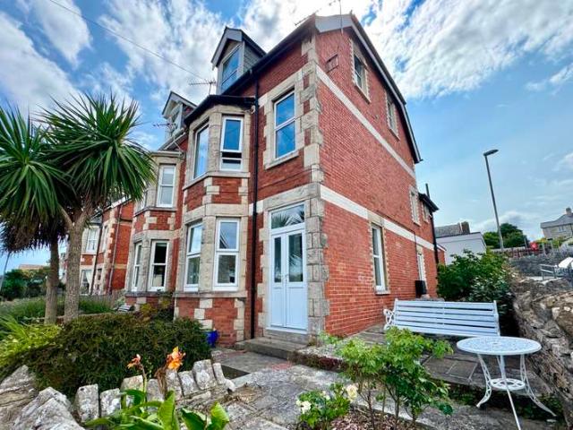 Flat for sale in Swanage, East Dorset