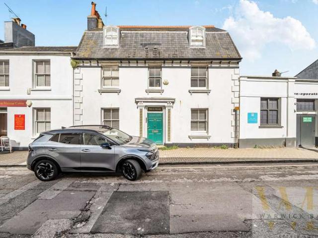 Flat for sale in Fishersgate, West Sussex