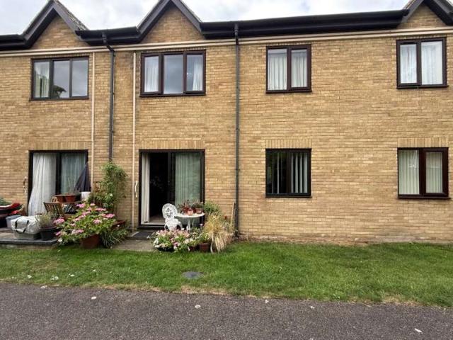 Flat for sale in Chesterton, Arbury
