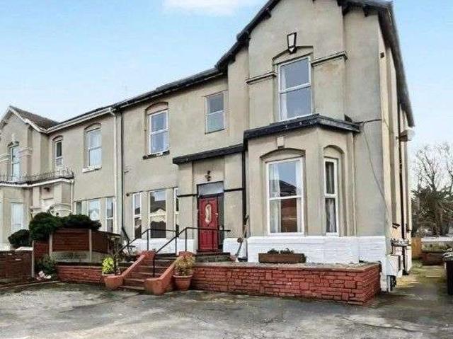 Apartment for sale in Southport, Sefton