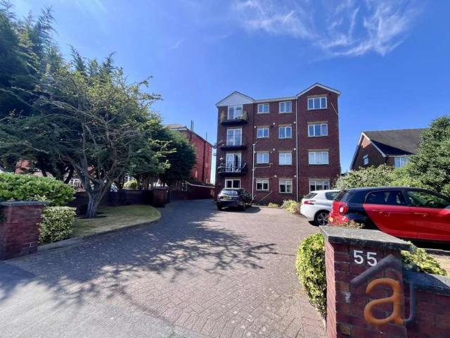 Flat for sale in Meols Cop, Southport