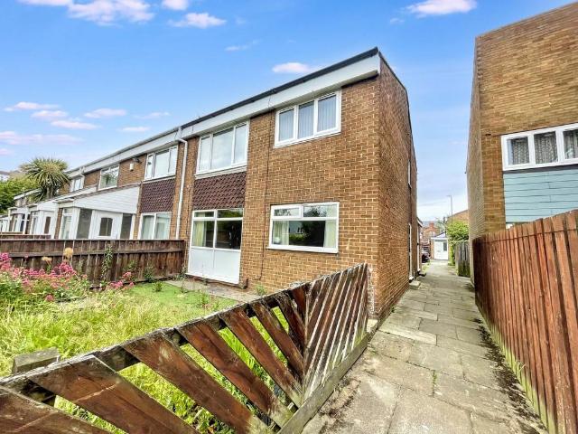 Flat for sale in Westoe, South Shields