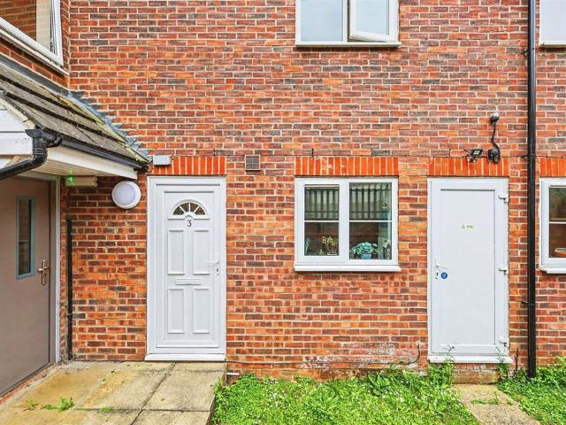 Flat for sale in Semilong, Northampton