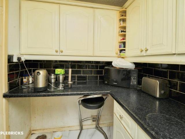 Flat for sale in Moor Allerton, Leeds