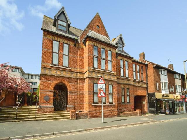 Flat for sale in Priest Down, Hampshire