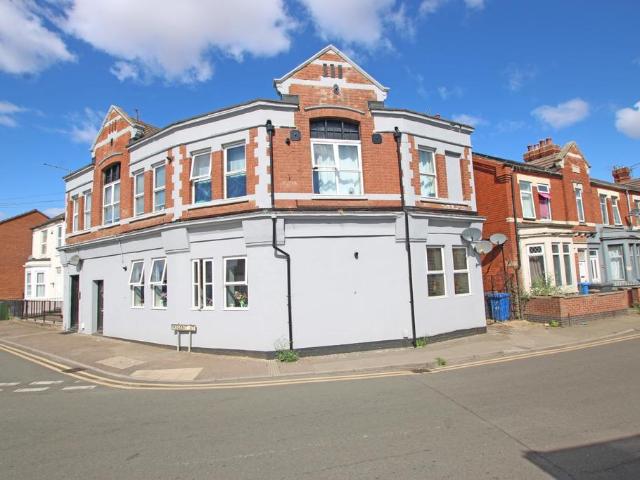 Flat for sale in Kettering