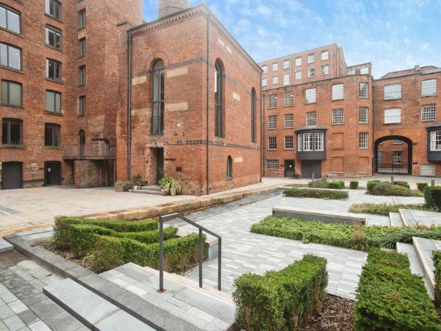 Flat for sale in Georgia, Greater Manchester
