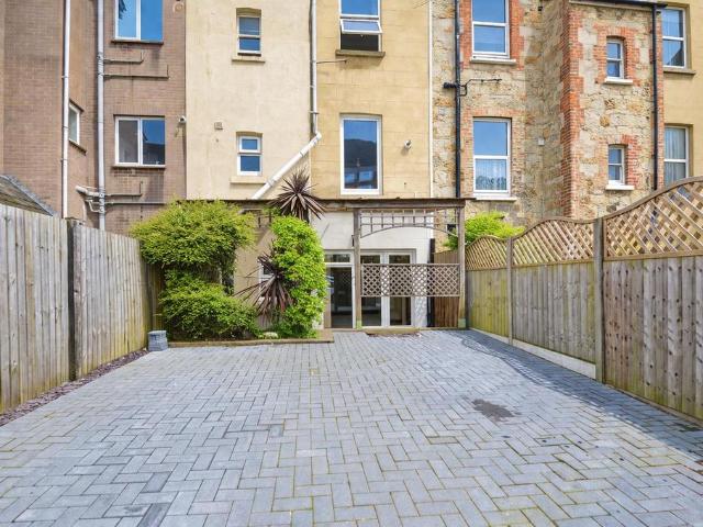 Flat for sale in Cowlease, Ventnor