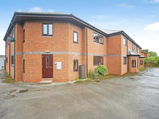 Flat for sale in Alderminster, Warwickshire