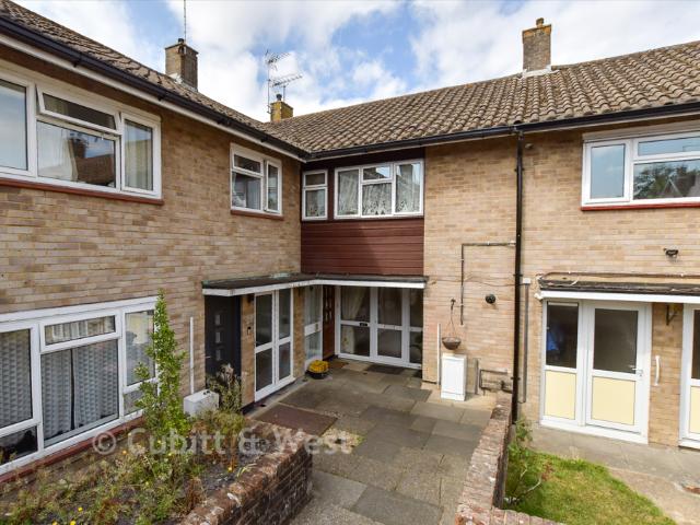 Flat for sale in Glynde, West Sussex