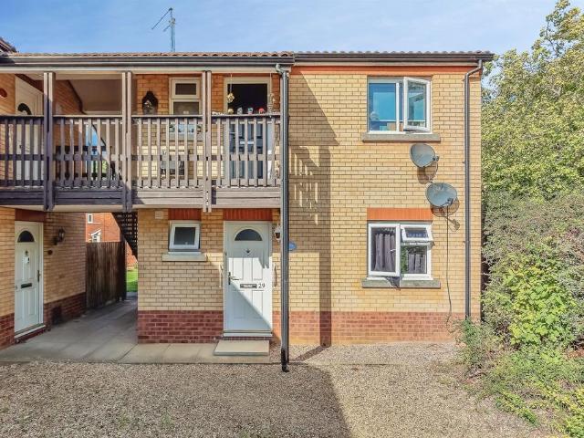 Flat for sale in New Werrington, Peterborough