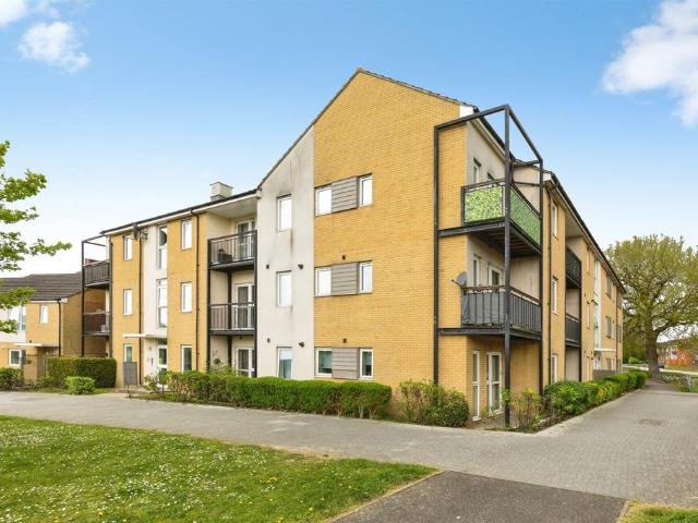 Flat for sale in Stanhope, Bridgefield