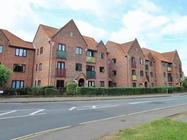Flat for sale in Highwoods, Fordham Heath
