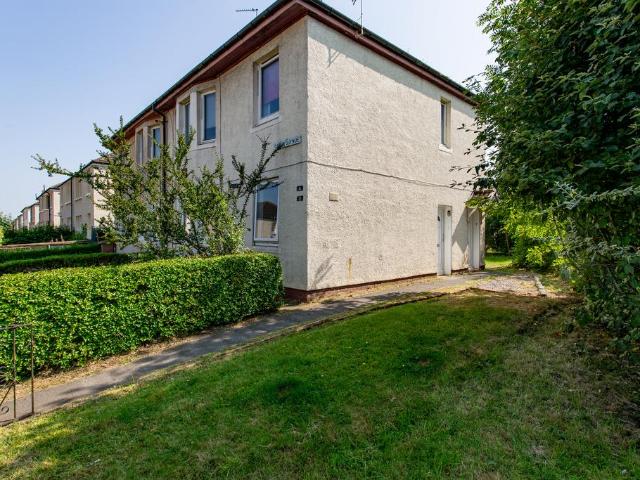 Flat for sale in Glenburn, Scotland