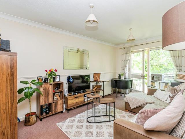 Flat for sale in Freemantle, Isle Of Man