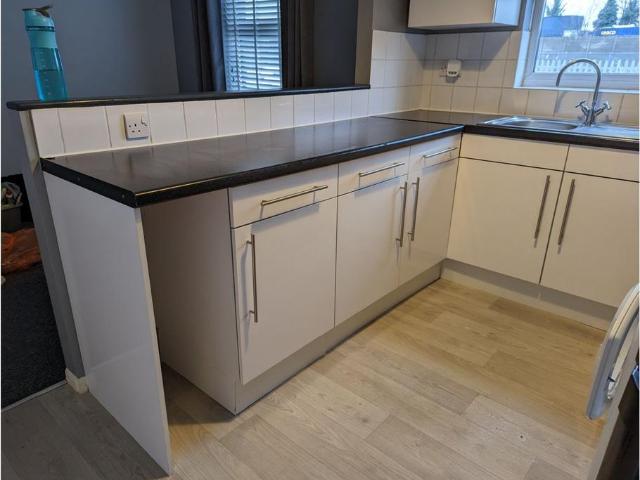 Flat for sale in Tilbury, Essex