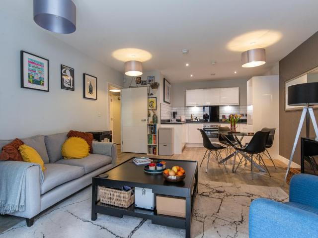 Flat for sale in Crystal Palace, Greater London