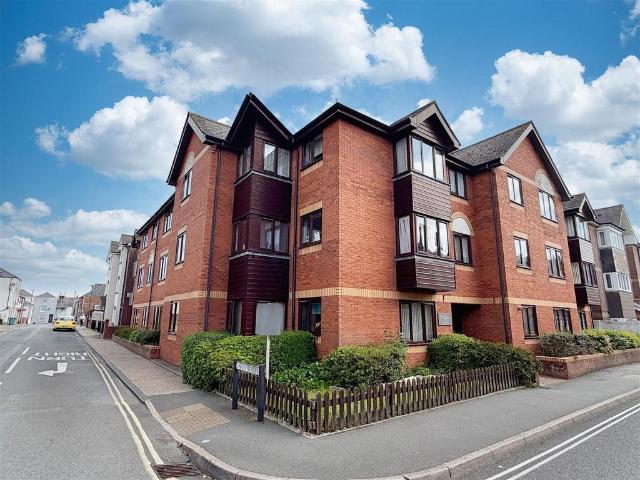 Flat for sale in Nodehill, Shide