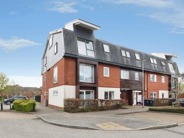 Flat for sale in Newport Pagnell
