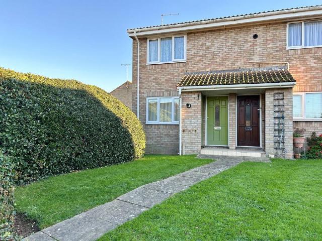 Flat for sale in Acol, Kent