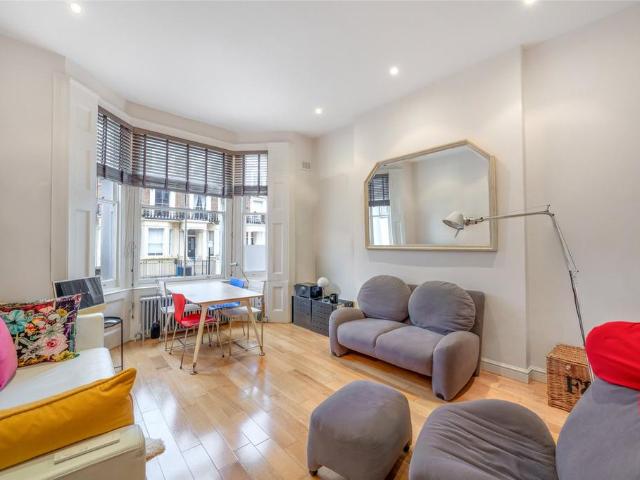 Flat for sale in Kensal Town, Maida Vale