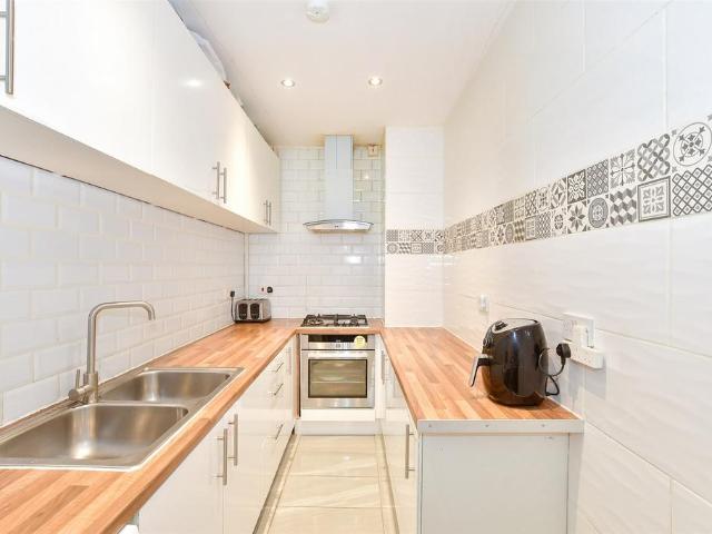 Flat for sale in Walstead, Perryfields