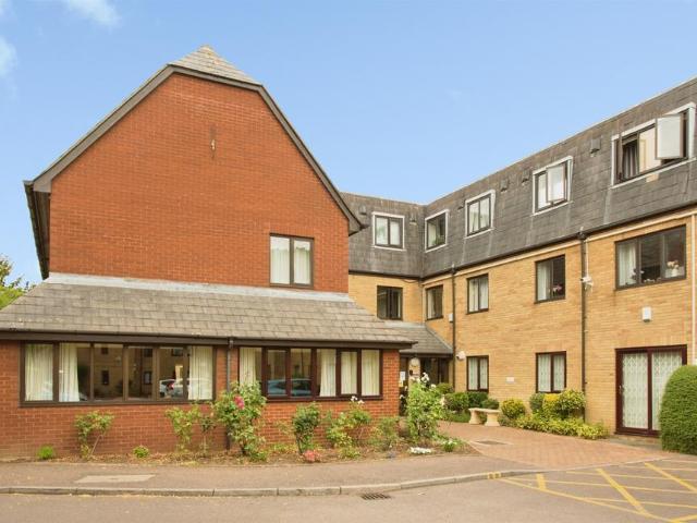 Flat for sale in Chesterton, Arbury