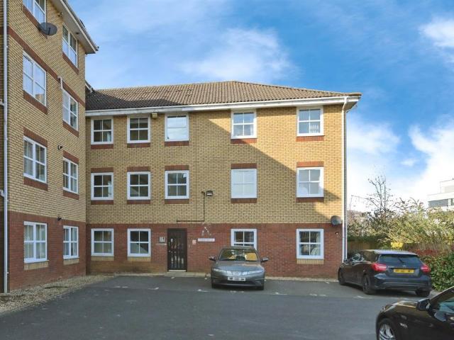 Flat for sale in Far Cotton and Delapre, Far Cotton