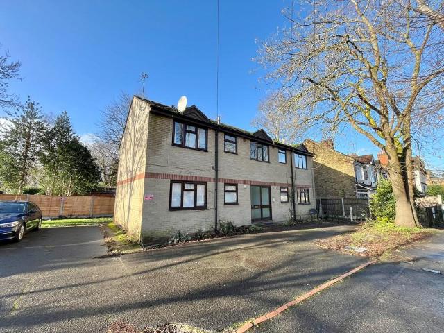 Flat for sale in London Borough of Havering, Greater London