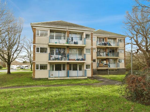 Flat for sale in West End, Fareham
