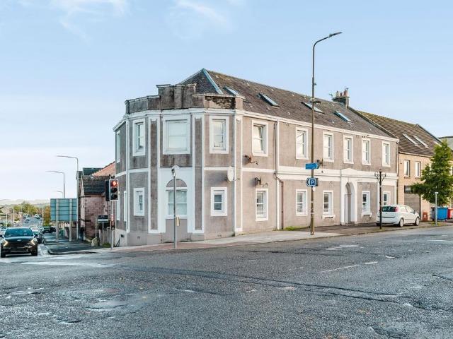Flat for sale in Armadale, West Lothian
