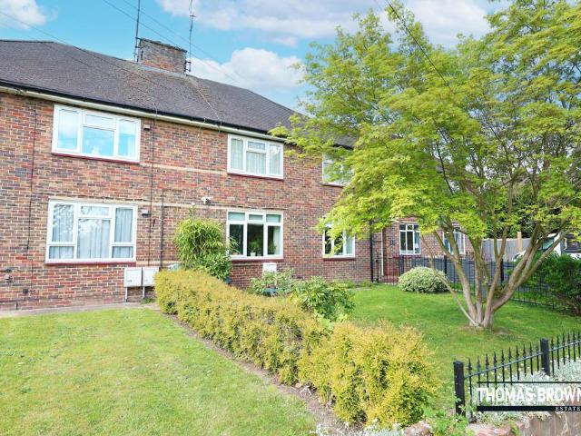 Flat for sale in St Paul's Cray, Greater London