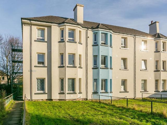 Flat for sale in Leith Links, Leith
