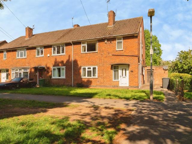 Flat for sale in Elmfield, Leicestershire
