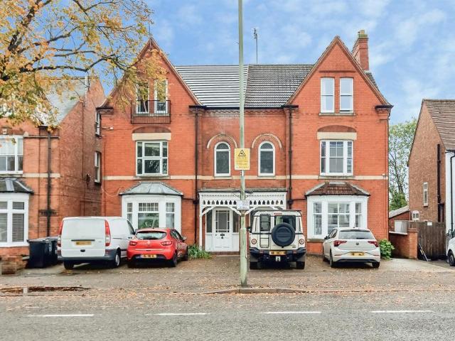 Flat for sale in Market Harborough, Harborough