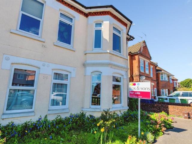 Flat for sale in Bevois Valley, Portswood