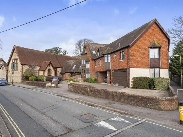 Flat for sale in Petersfield, Bolton Low Houses