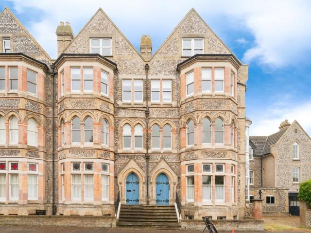 Flat for sale in Comers, Norfolk