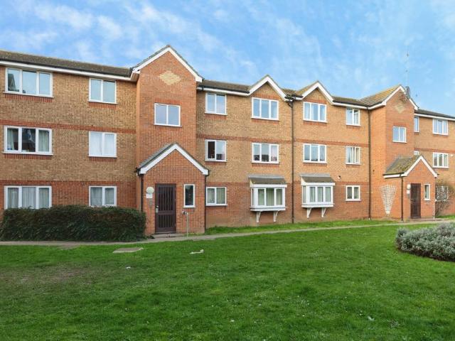 Flat for sale in Chadwell Heath, Isle Of Man