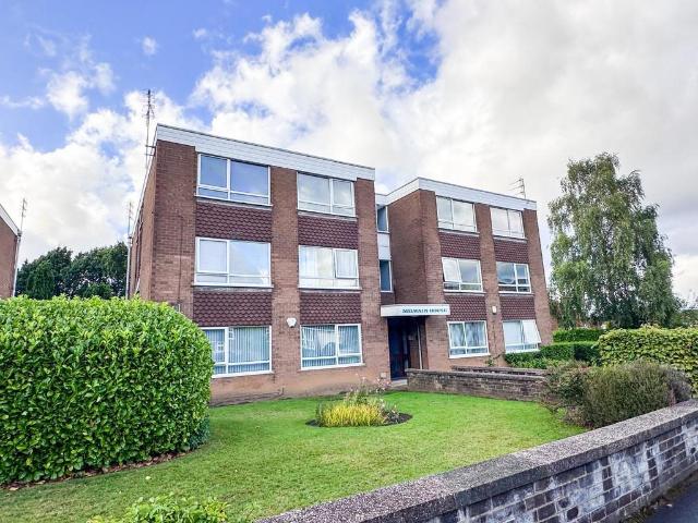 Flat for sale in Heaton Moor, Greater Manchester