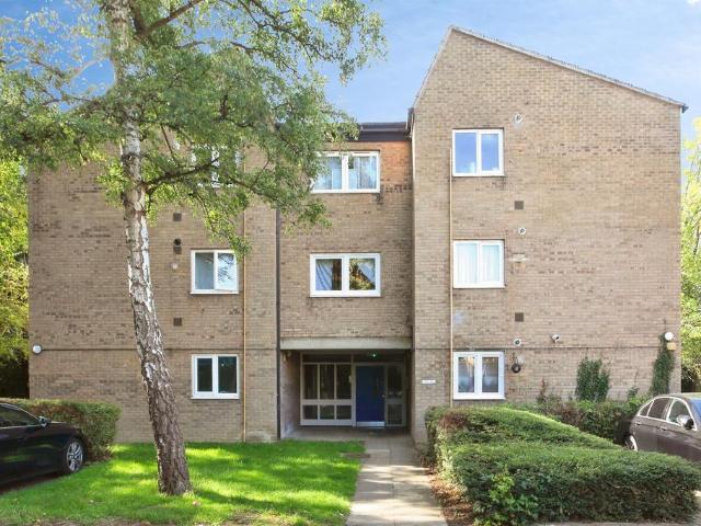 Flat for sale in South Bretton, Peterborough