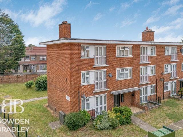 Flat for sale in Loxford, Isle Of Man