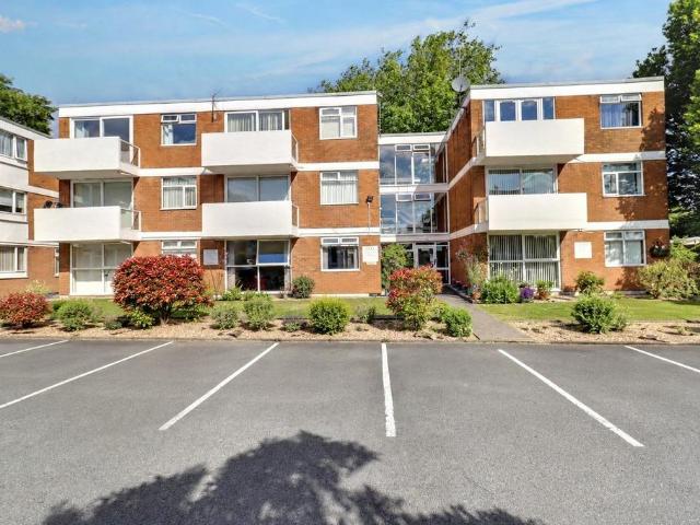 Flat for sale in West Midlands
