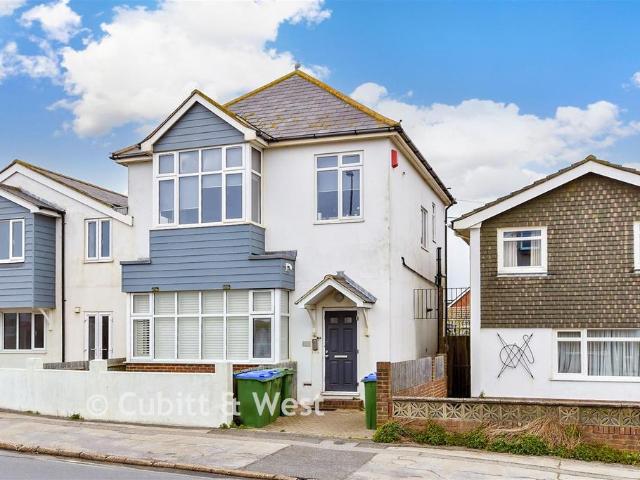 Flat for sale in Peacehaven, Iford