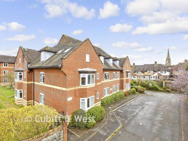 Flat for sale in Rose Hill, Pachesham Park