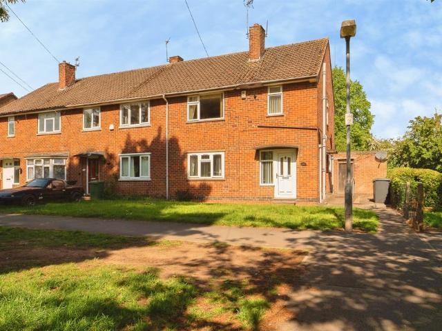 Flat for sale in Elmfield, Leicestershire