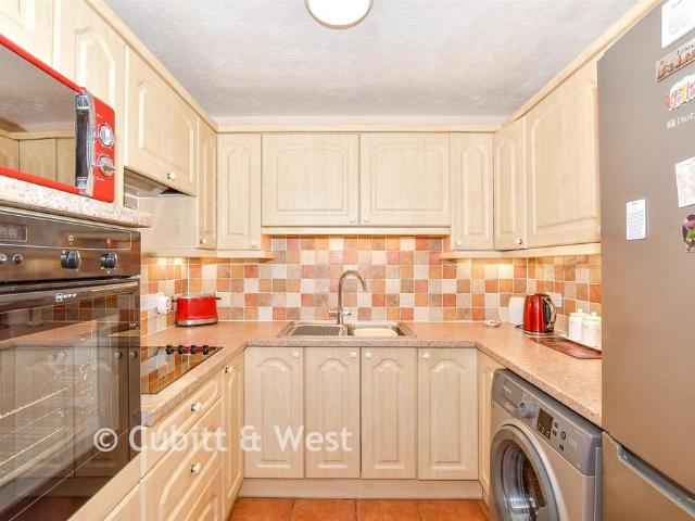 Flat for sale in Spring Vale, Hampshire